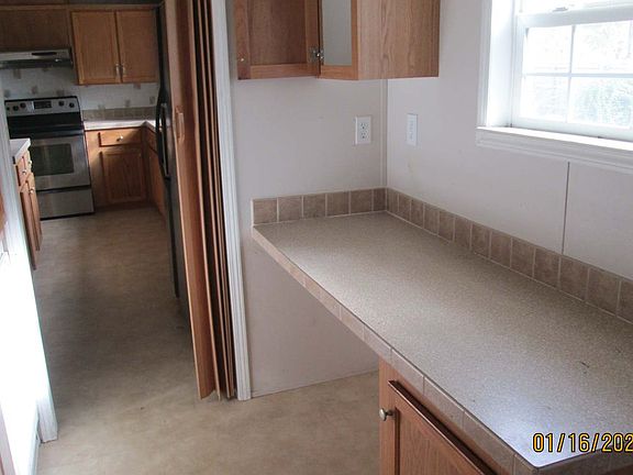 4th image of 358 SW Whitetail Cir