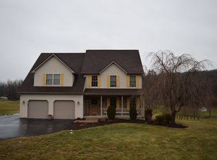 1612 Ackermanville Rd, Bangor, PA 18013