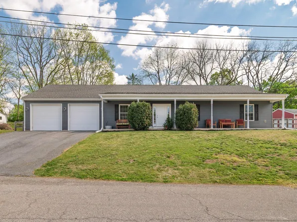 105 N Potomac St, Sharpsburg, MD 21782