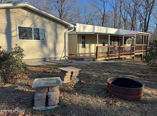 222 Pickett Line Rd, Jamestown, TN 38556
