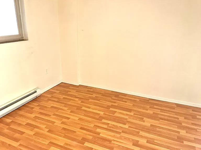 Mercer Vista Apartments — Photo 9