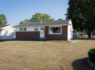 1902 39th St NE, Canton, OH 44705
