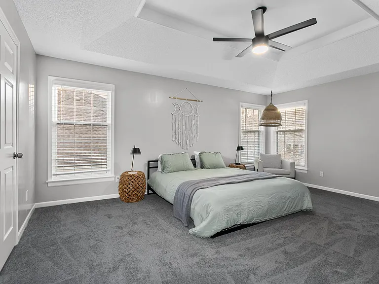 9406 Hall Dr — Photo 13
