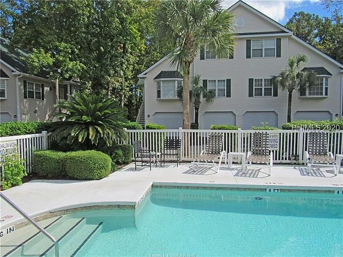 1st image of Brittany Place Dr