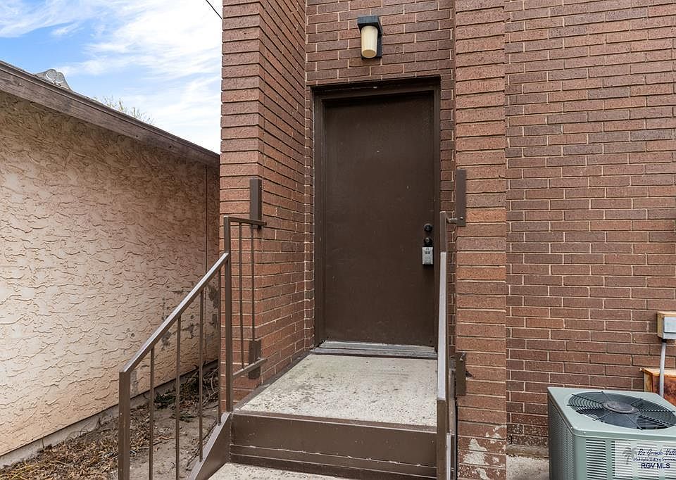 1st image of 95 Poinciana Dr APT 114