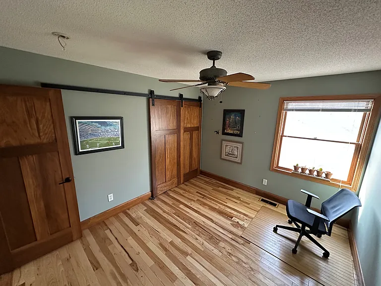1128 Creekside Cir — Photo 26