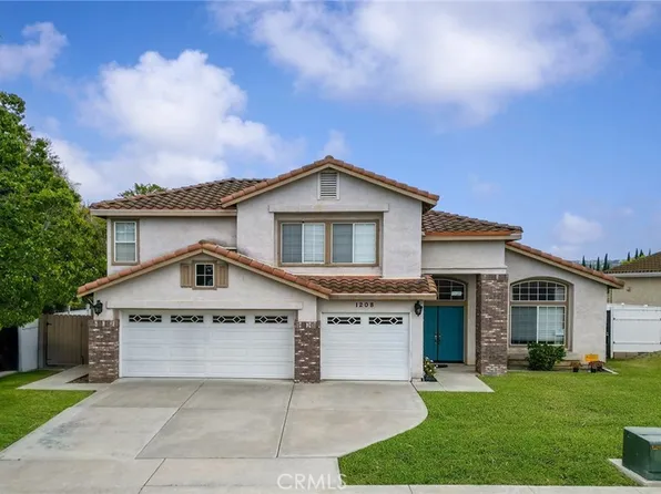 1208 Darwin Dr, Oceanside, CA 92056