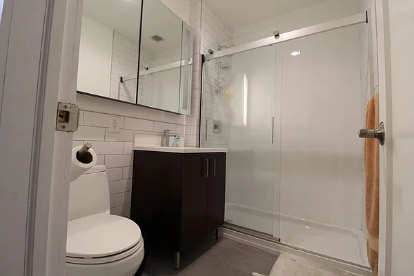 Rented by Mossanen Group | media 15