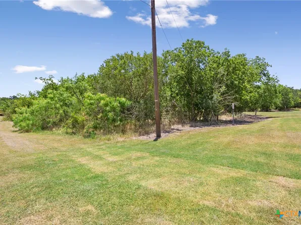 24485 E Avenue C, Buckholts, TX 76518
