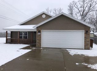 101 Oakmont Dr, Waynesville, MO 65583