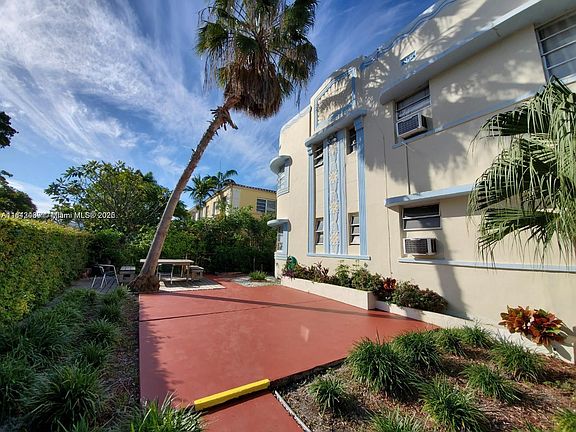 5th image of 850 Jefferson Ave #A
