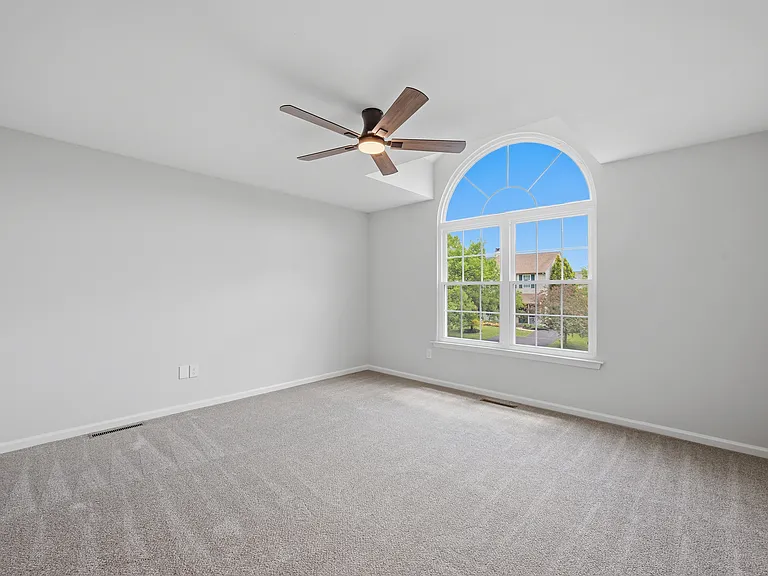1108 Red Barn Ln — Photo 16
