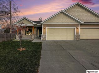 3500 Anaheim Ct, Lincoln, NE 68506