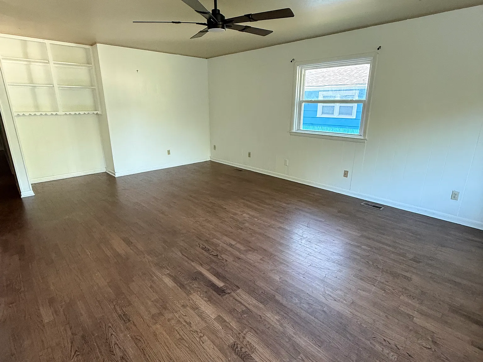4 bed, 1558 sqft, $2,150 — Photo 3