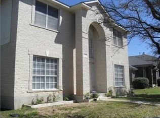 1114 W Black Locust Dr, Pflugerville, TX 78660