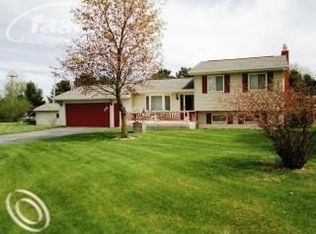 2020 Townline Dr, Lapeer, MI 48446