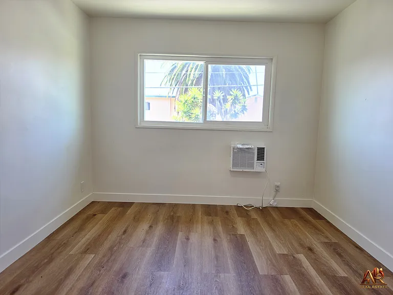 6107 Brynhurst Ave #11 — Photo 10