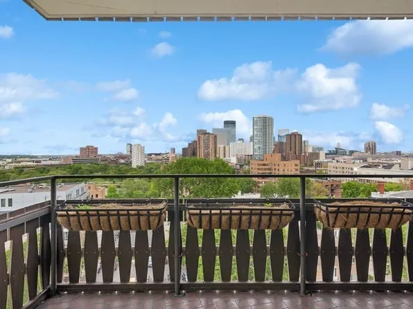 400 Groveland Ave APT 912, Minneapolis, MN 55403