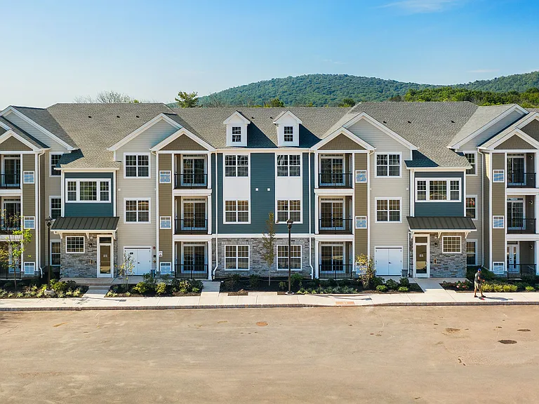 The Ridge at Readington — Photo 32