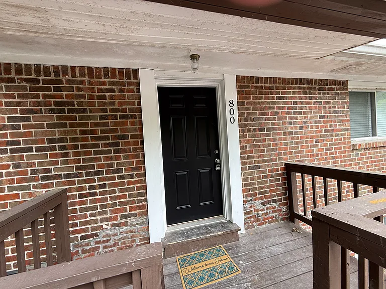 800 Lullwater Rd — Photo 35