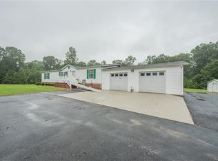 8204 Theodore Ln, Stony Creek, VA 23882