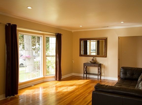 5th image of 8409 Shulman Ave