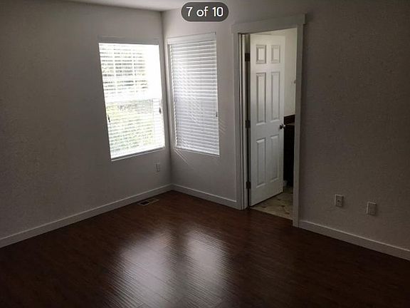 5th image of 11553 35th Ave NE