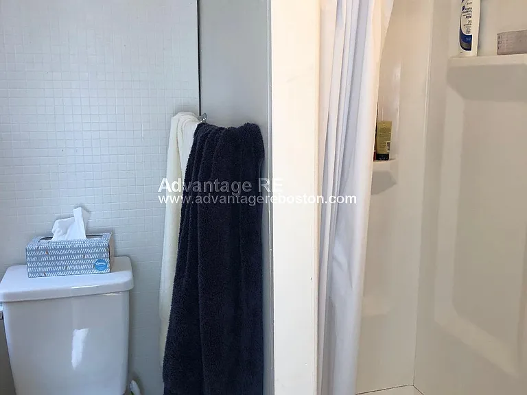 10 Wiget St #8 — Photo 6