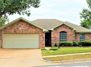 6120 Silkcrest Trl, Arlington, TX 76017