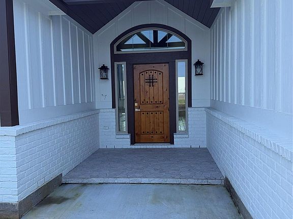 5th image of 749 Buffalo Trl