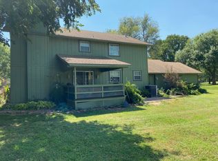 1704 W Bullard Dr, Arkansas City, KS 67005