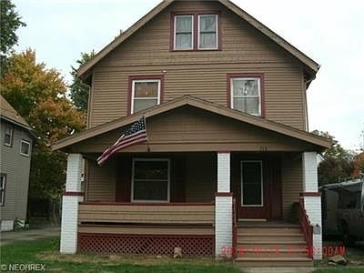 1st image of 312 E Wilson Ave