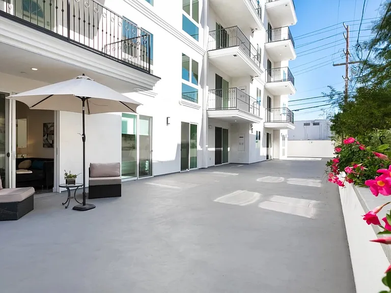 Regency Holt Apartments — Photo 18