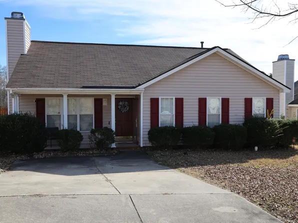 3921 Scofield Dr, Raleigh, NC 27610