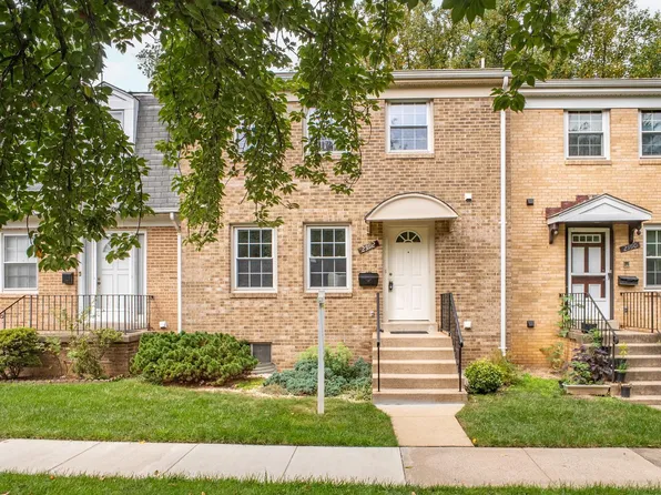 2992 Covington St, Fairfax, VA 22031