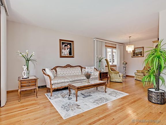 4th image of 3314 N Osage Ave