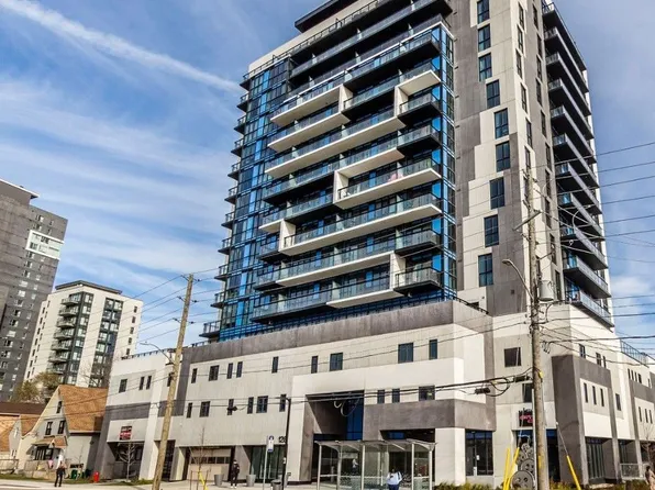 128 King St N, Waterloo, ON