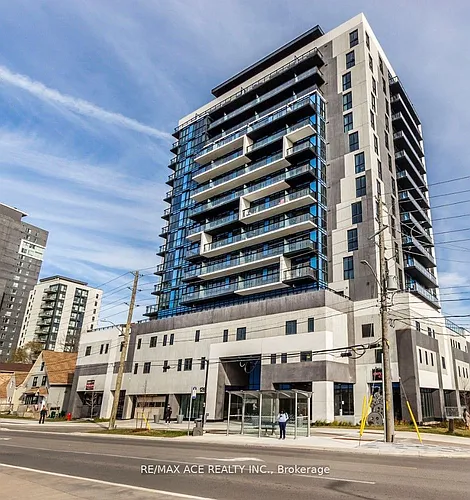 128 King St N Photo 1