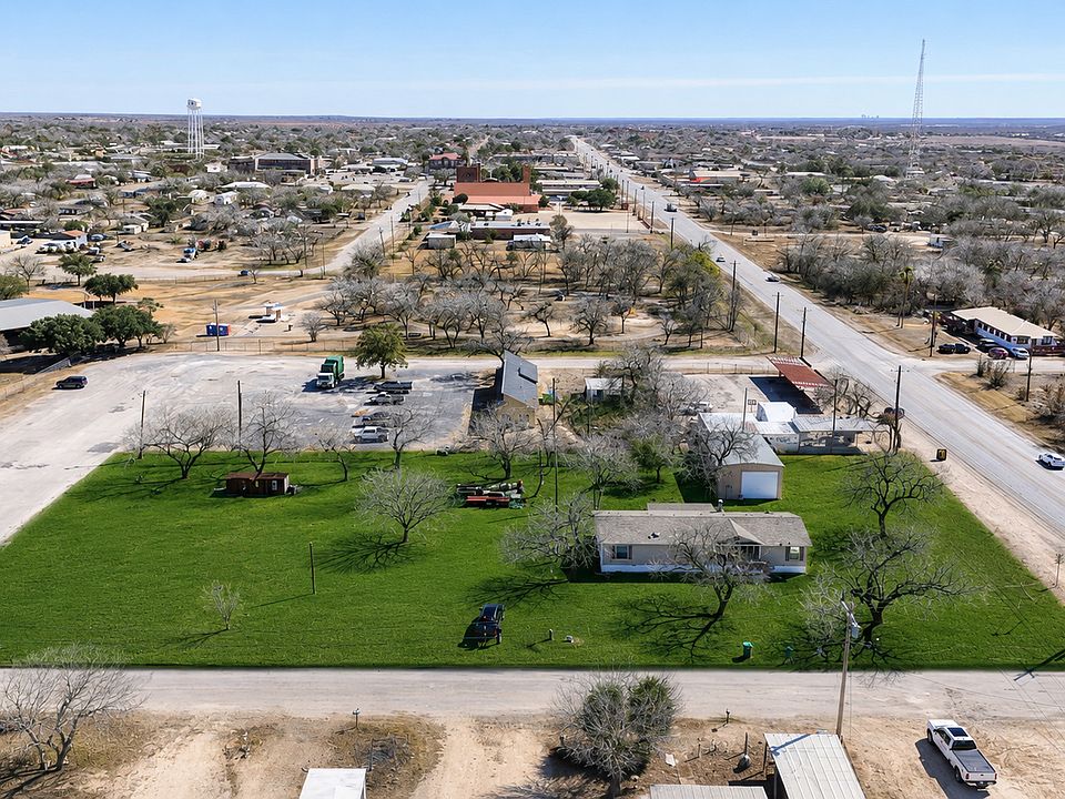 1st image of 708 Mesquite