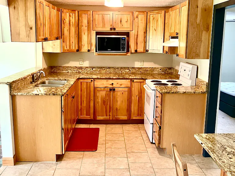 2721 Garfield Ave — Photo 16