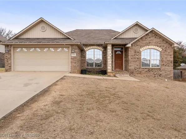 1154 Madeleine Ct, Greenwood, AR 72936