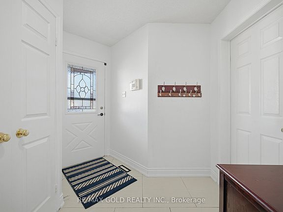 4th image of 66 Cheviot Cres