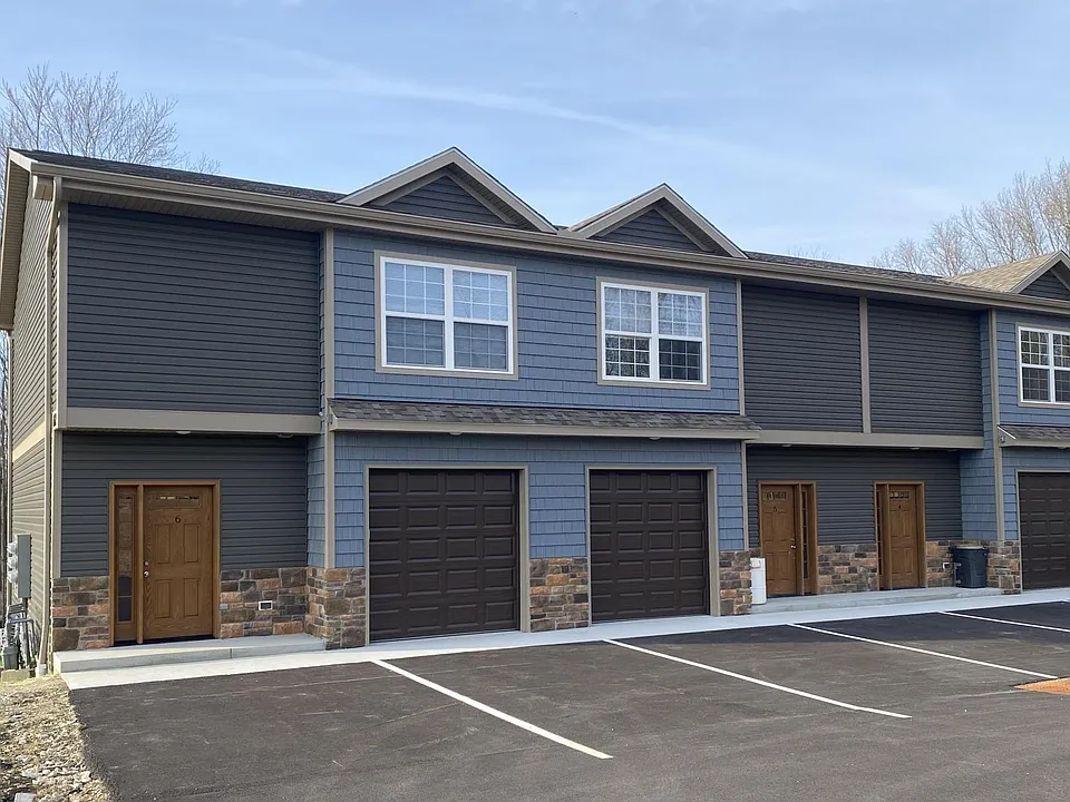 Outside View of 4525 Elizabeth Lane