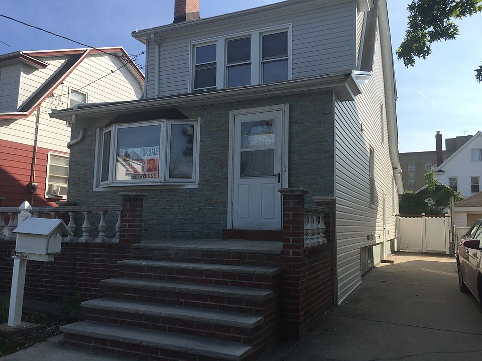 1st image of 9266 221st St