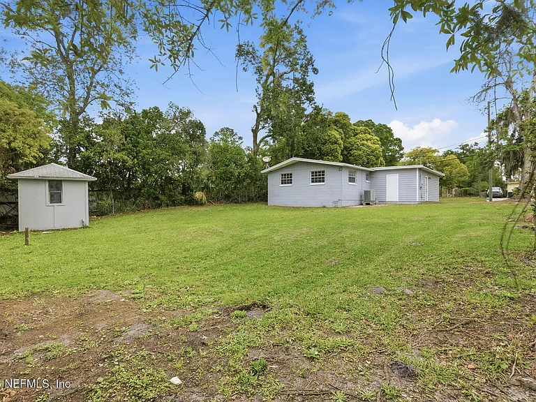 1712 Dibble Cir W — Photo 20