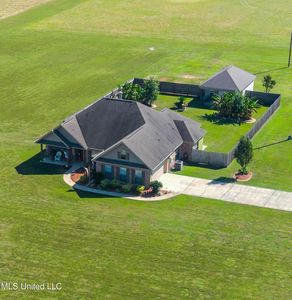 7 Scenic View Dr, Carriere, MS, 39426