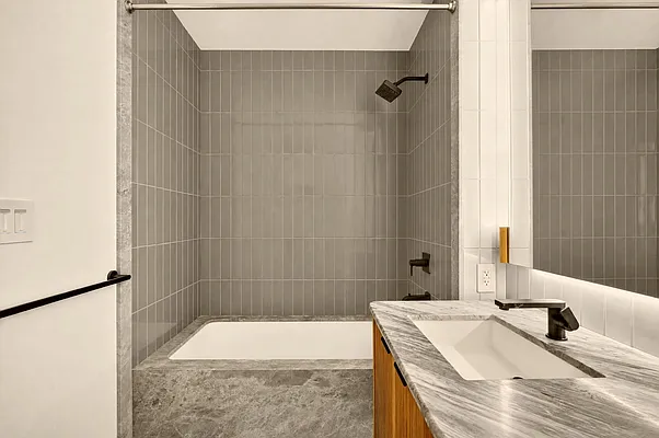 Bathroom, photo 2