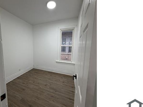 10910 S Edbrooke Ave