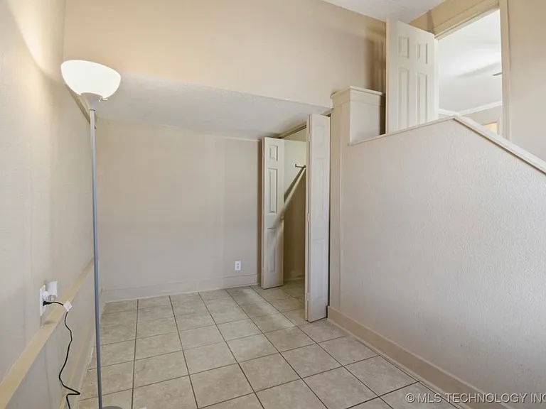 729 N 72nd East Ave — Photo 8
