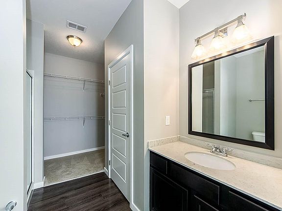 4th image of 7620 Huntington Park Dr APT 312